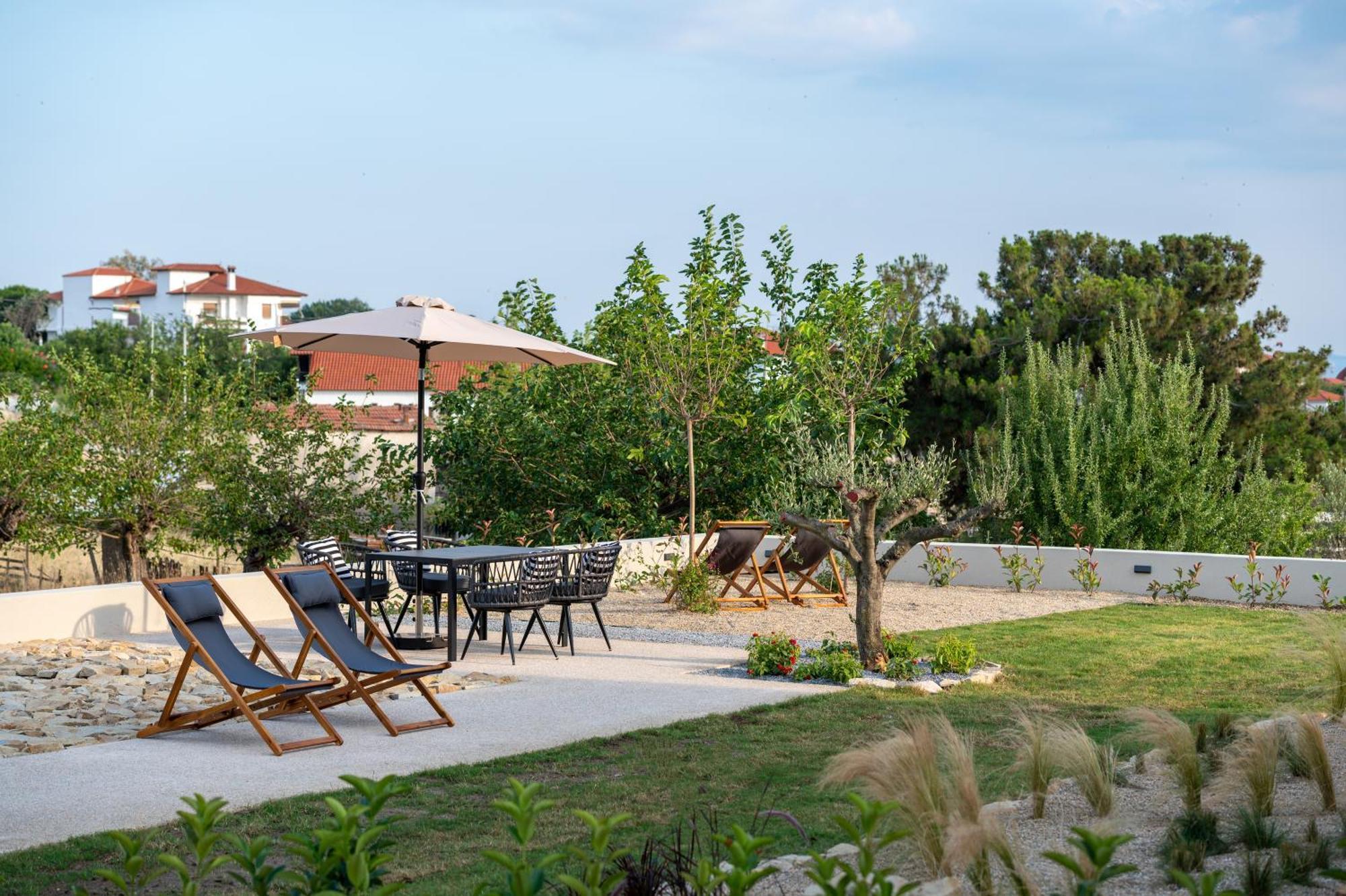 Melian Suites Nikiti  Exterior photo